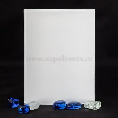 Стекло интерьерное AGC полосы стекло lacobel pure white, 4мм (800*2550) с плёнкой