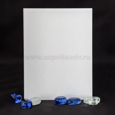Стекло интерьерное Китай полосы стекло окрашенное матовое белое, 4мм (915*2440) с плёнкой